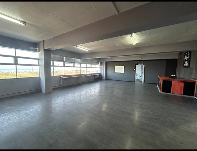 582M² OFFICE TO LET IN PAARDEN EILAND